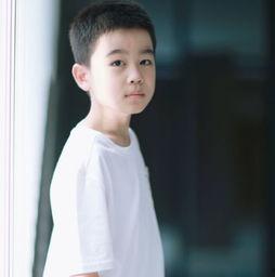 赵一诺个人资料,才华横溢的年轻才俊，多领域成就斐然